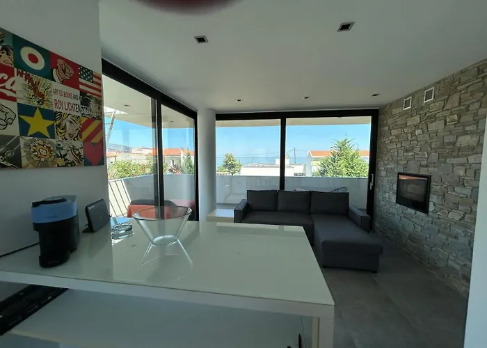 House Constantin スカラ・ポタミアス